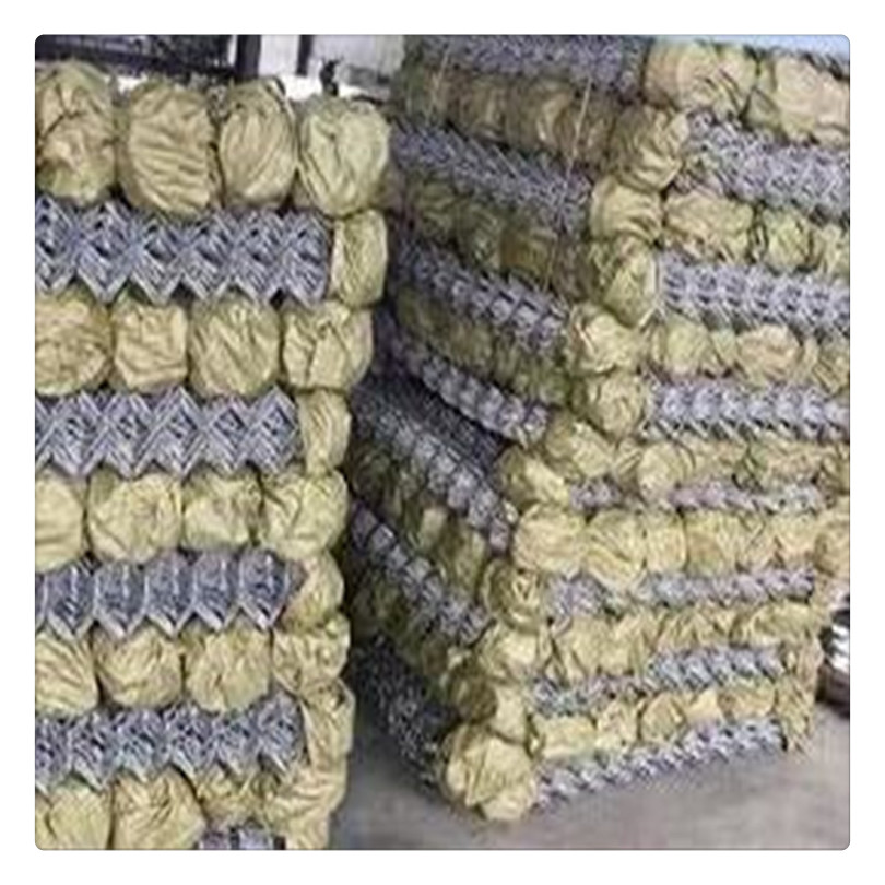 山東焦作礦用菱形勾花網33噸發貨圖片2